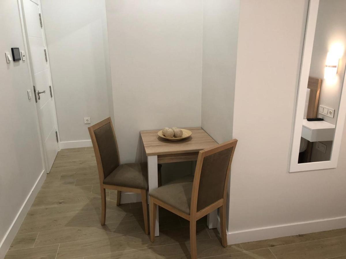 Pinar Malaga Rooms エクステリア 写真